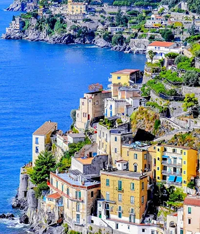 Luxury car service to Minori, the Amalfi Coast's town of fine pastry and ancient Roman villas.